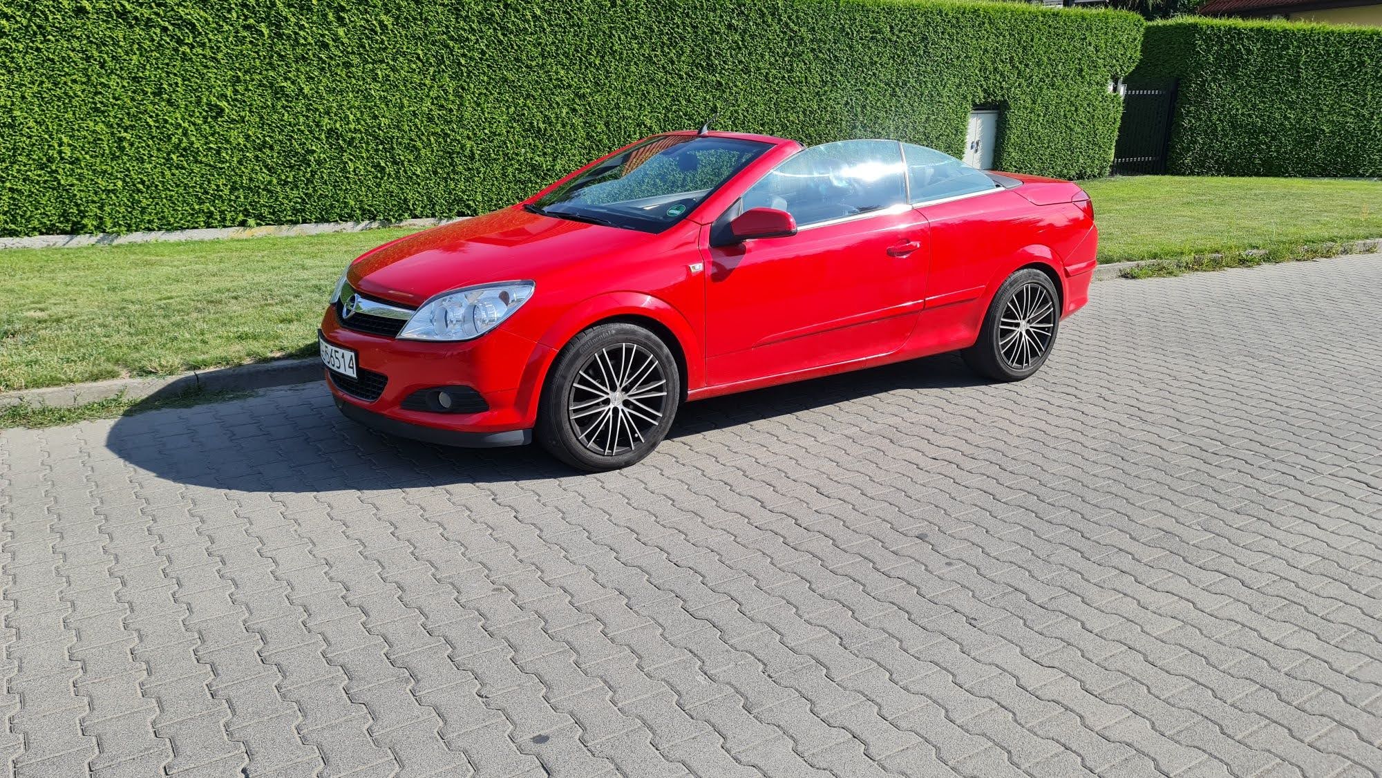 Opel Astra Twin Top – opinie, dane, kluczowe inforamcje